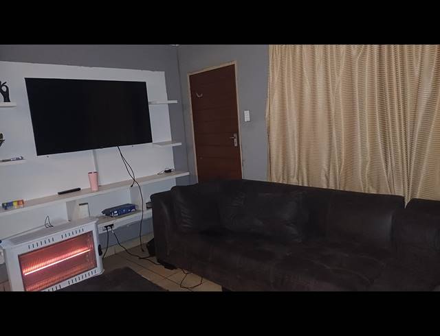3 BEDROOM FREEHOLD FOR SALE IN SKY CITY